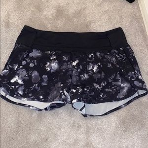 lululemon speed up shorts 4” size 6